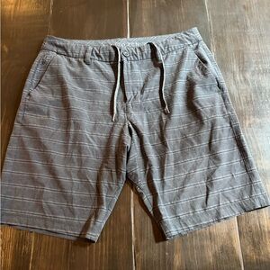 Hang Ten Men’s Gray Striped Hybrid Shorts